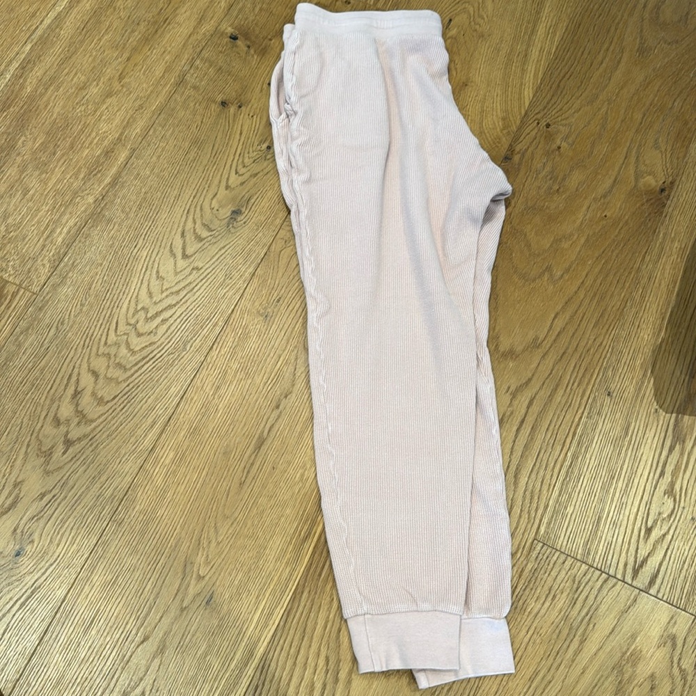 Slim fit sweat pant waffle texture but not slouchy